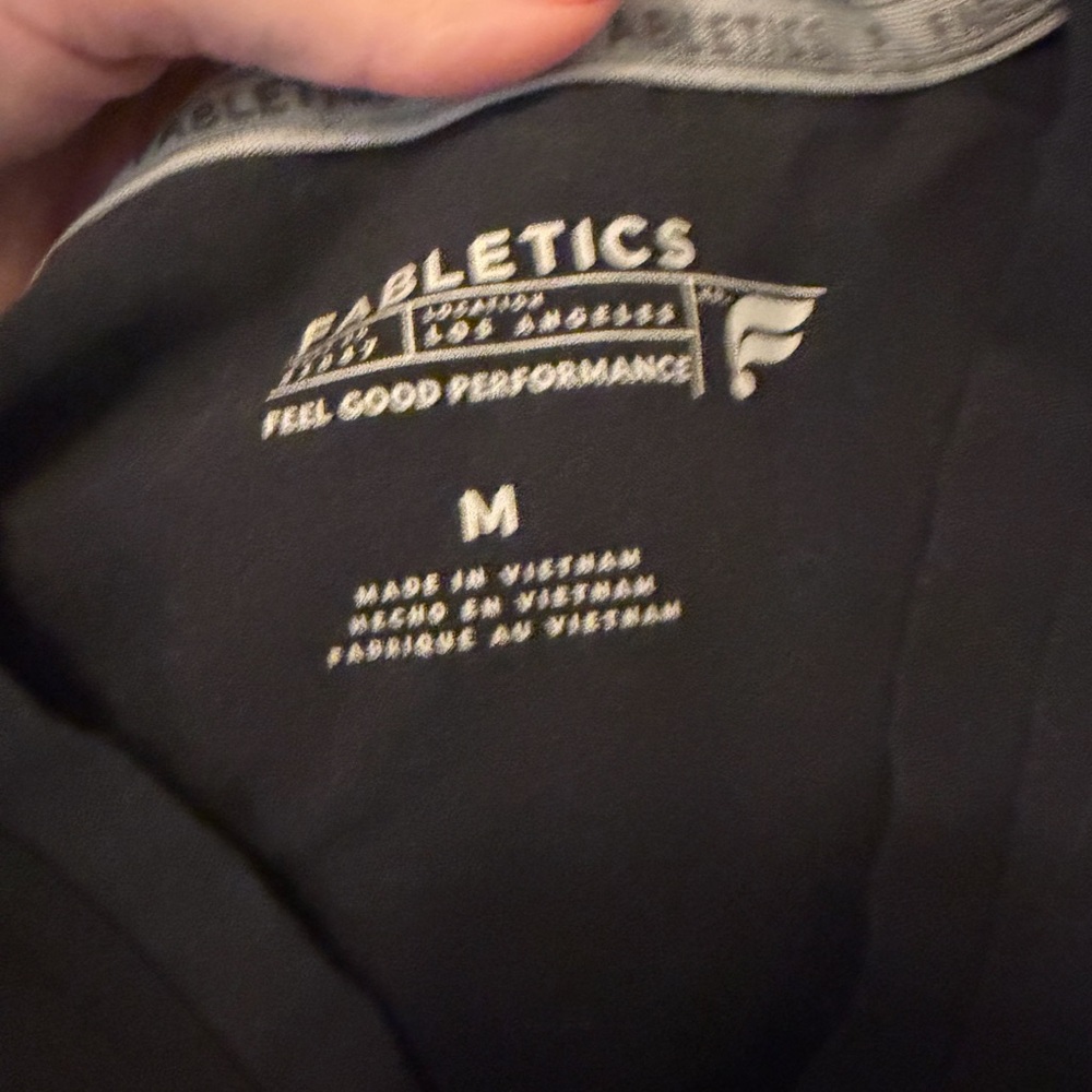 Fabletics Scrub Set - Picture 4 of 5